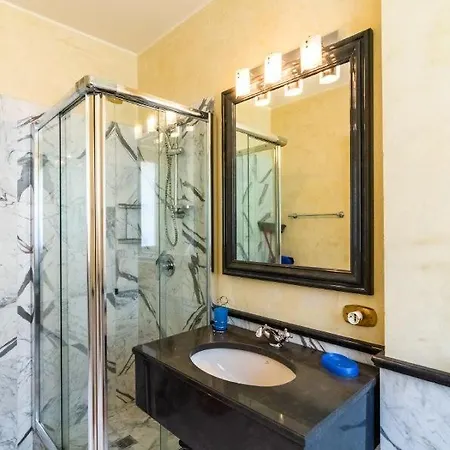 Sleeps 3 Pool Wifi Meina