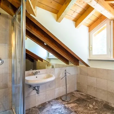 Sleeps 3 Pool Wifi * Meina